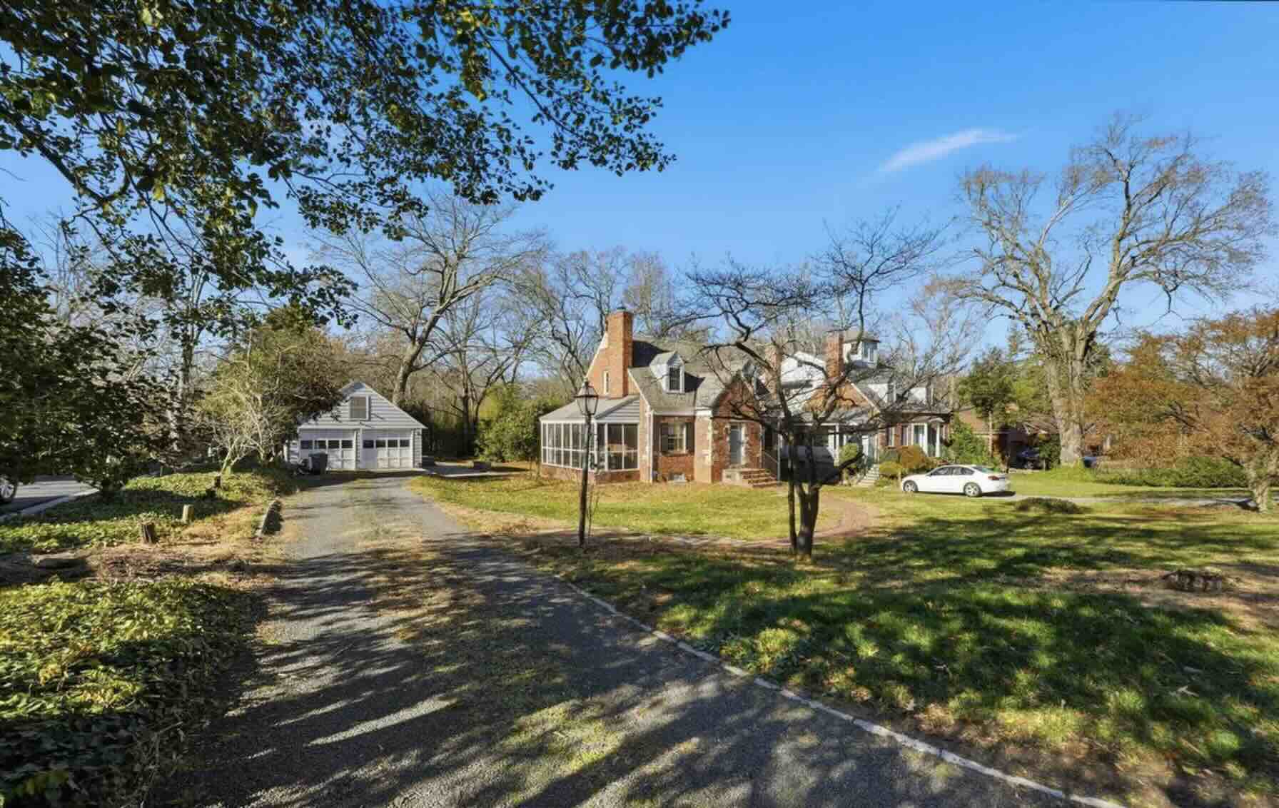 7908 West Boulevard, Alexandria, Virginia 22308, 3 Bedrooms Bedrooms, ,1 BathroomBathrooms,House,Sold Listings,West Boulevard,1050